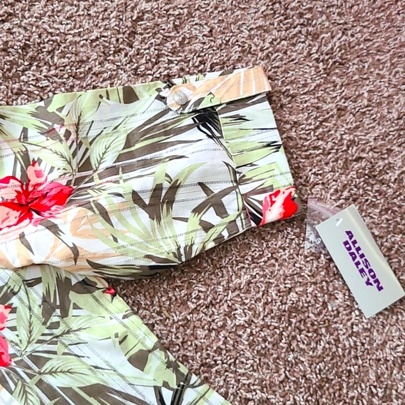 Nwt Allison Daley Colorful Hawaiian Button Up Sz 14 Floral - Picture 5 of 5